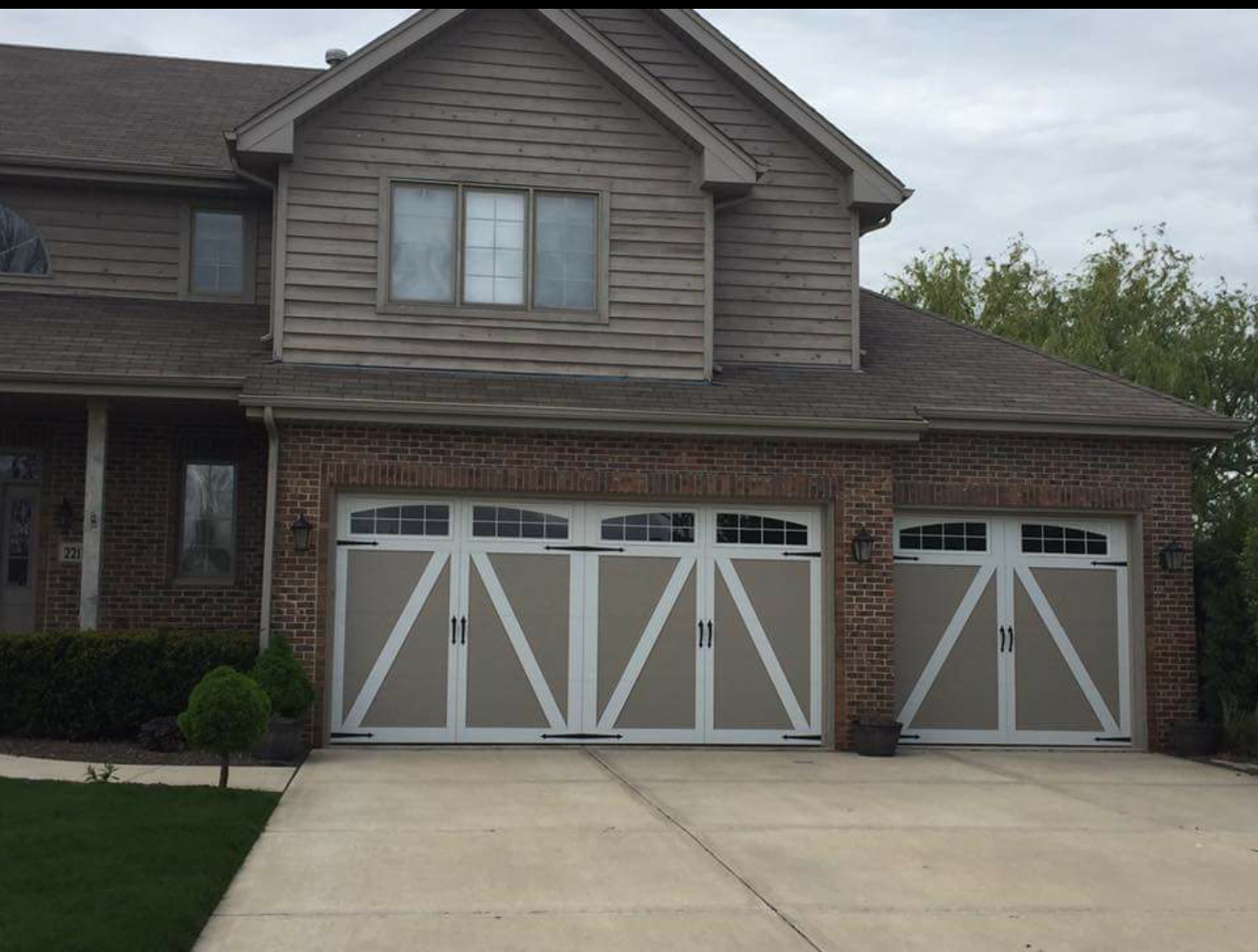Carriage House Residential Installation Door Masters Bourbonnais IL